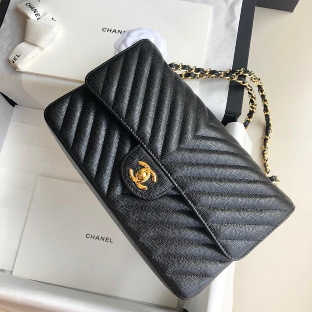 Ch*el classic chevron medium flap