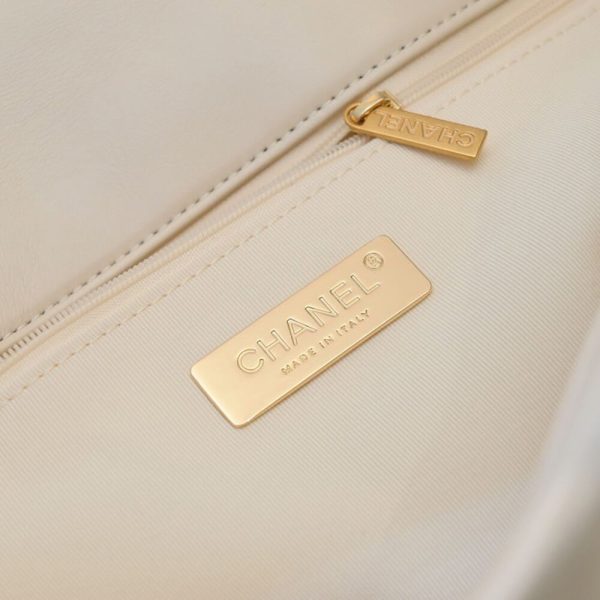 Ch*el 19 maxi handbag